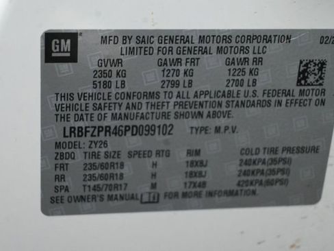 Used 2023 Buick Envision Essence AWD/4WD image 36