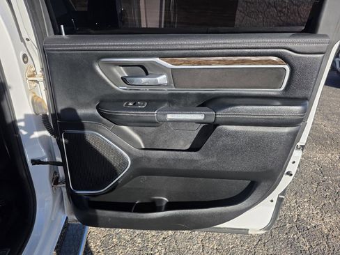 Used 2019 RAM 1500 Laramie image 14