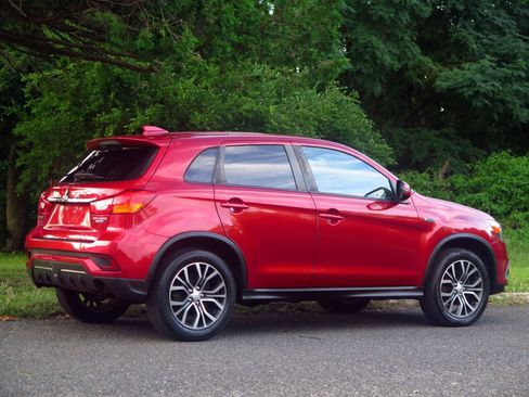 Used 2019 Mitsubishi Outlander Sport ES FWD image 4