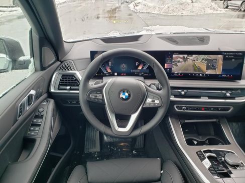 New 2026 BMW X5 xDrive40i w/ Climate Comfort Package image 16