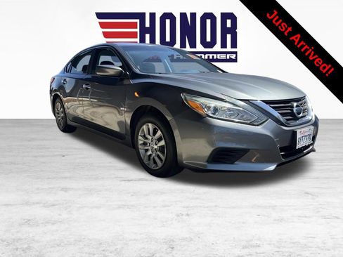 Used 2016 Nissan Altima 2.5 S w/ Power Driver Seat Package FWD image 1