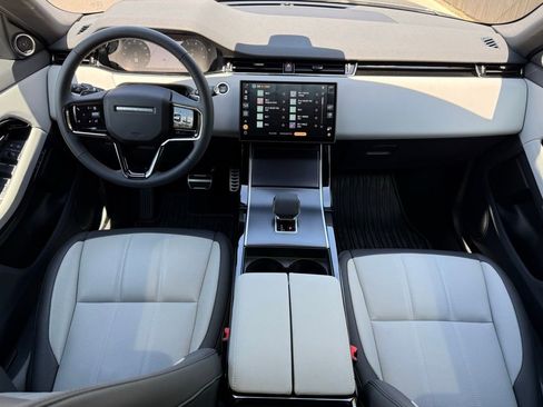 Certified 2026 Land Rover Range Rover Evoque Dynamic SE AWD/4WD image 17