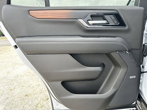 New 2026 GMC Yukon Denali w/ Denali Reserve Package image 29
