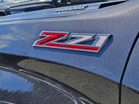Used 2024 Chevrolet Silverado 1500 LT w/ Z71 Off-Road Package AWD/4WD image 12