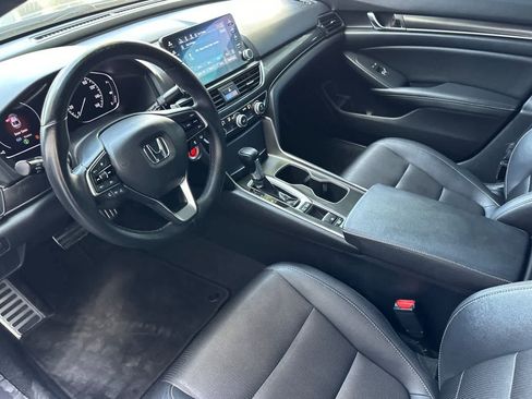 Used 2019 Honda Accord Sport image 12