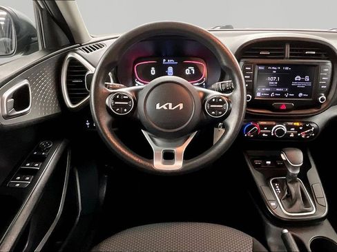 Used 2023 Kia Soul LX w/ Option Group 015 FWD image 8