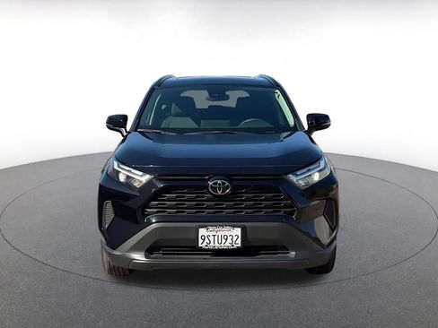 Used 2025 Toyota RAV4 XLE w/ Convenience Package image 3