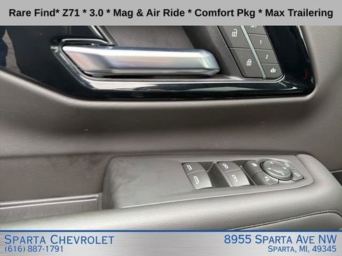 Used 2025 Chevrolet Tahoe Z71 w/ Z71 Off-Road Package AWD/4WD image 20