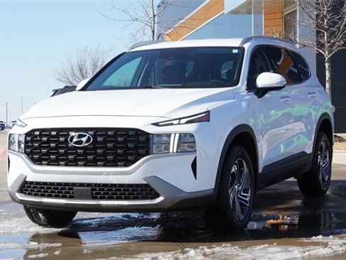 Used 2023 Hyundai Santa Fe SEL image 3