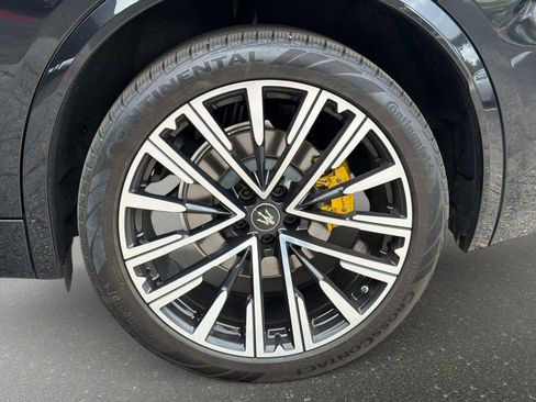 Used 2023 Maserati Grecale Modena AWD/4WD image 17