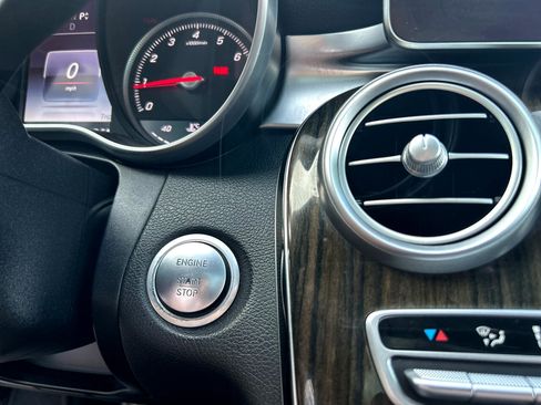 Used 2016 Mercedes-Benz C 300 4MATIC Sedan image 26