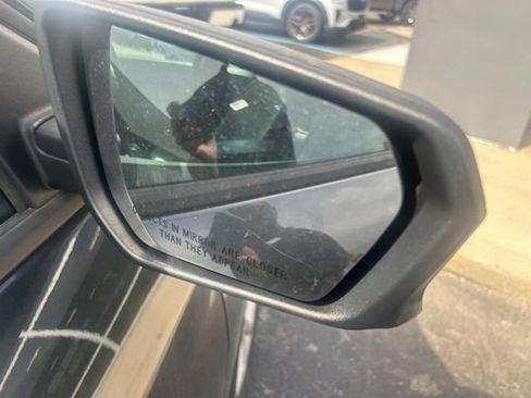 Used 2019 Chevrolet Equinox LS FWD image 6