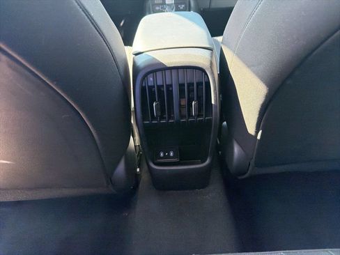 Used 2025 Hyundai Kona SEL AWD/4WD image 18