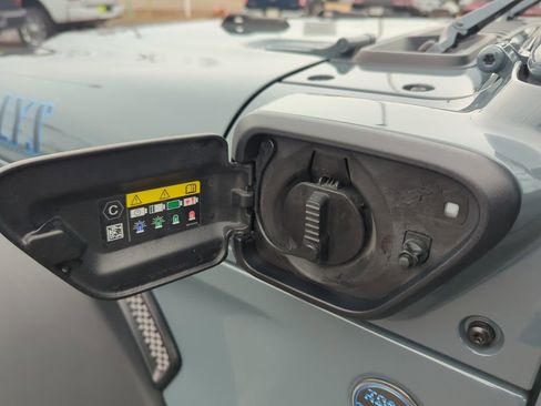 Used 2025 Jeep Wrangler Unlimited Sport S 4xe image 13