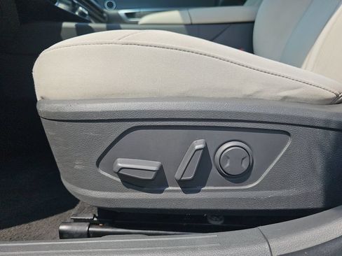 Used 2025 Hyundai Sonata SEL FWD image 28
