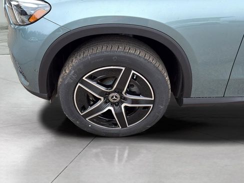 New 2026 Mercedes-Benz GLC 300 4MATIC image 9