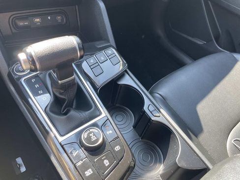 Used 2023 Kia Sportage EX AWD/4WD image 25