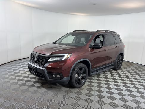 Used 2019 Honda Passport Elite image 2