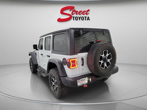 Used 2019 Jeep Wrangler Unlimited Rubicon AWD/4WD image 2