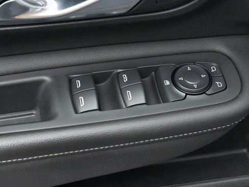 Used 2023 GMC Terrain SLT w/ Elevation Edition image 13