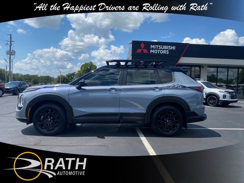 New 2026 Mitsubishi Outlander Trail Edition image 6