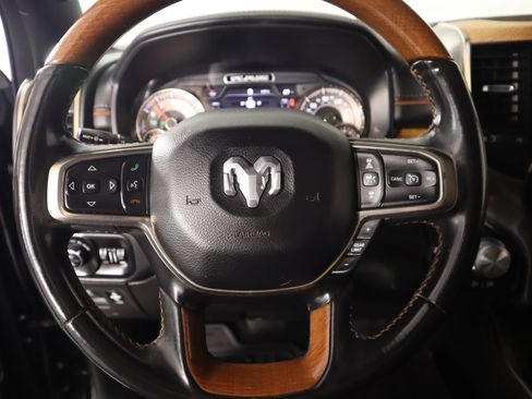 Used 2021 RAM 1500 Limited image 3