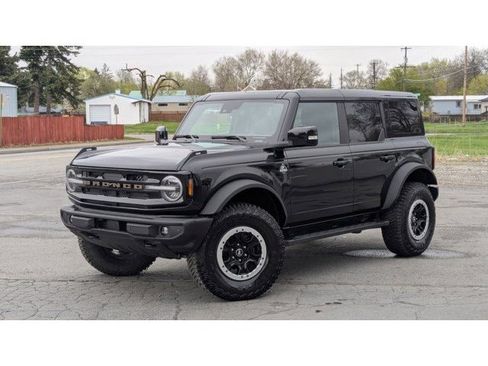 Used 2024 Ford Bronco Outer Banks w/ Sasquatch Package image 1