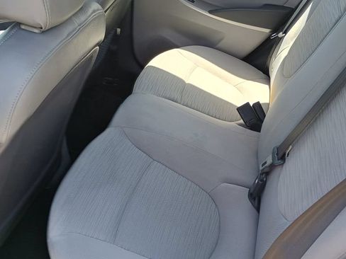 Used 2016 Hyundai Accent SE w/ Option Group 02 FWD image 23