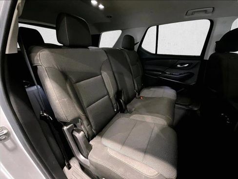 Used 2021 Chevrolet Traverse LS FWD image 29