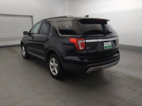 Used 2016 Ford Explorer XLT w/ Equipment Group 202A AWD/4WD image 5