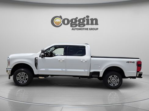 Used 2024 Ford F250 Lariat w/ Lariat Ultimate Package AWD/4WD image 2