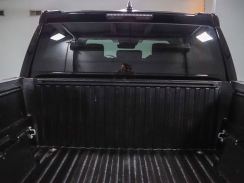 Used 2024 Toyota Tacoma TRD Off-Road AWD/4WD image 28