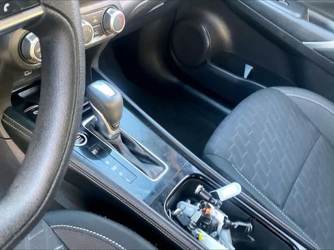 Used 2024 Nissan Kicks SV FWD image 16