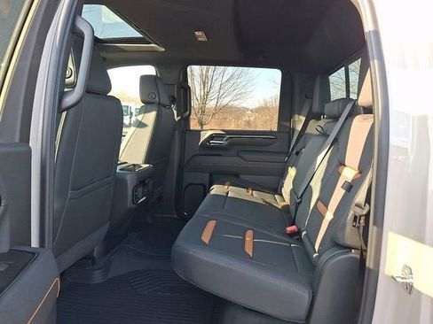 New 2026 GMC Sierra 2500 AT4 w/ AT4 Premium Plus Package AWD/4WD image 7