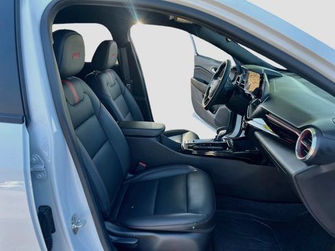 Used 2025 Chevrolet Trax RS w/ Driver Confidence Package FWD image 26