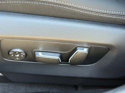 New 2026 BMW 550e xDrive image 18