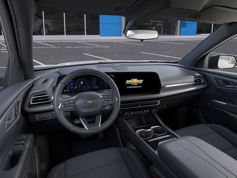 New 2025 Chevrolet Traverse LT image 15
