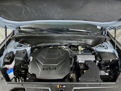 Used 2025 Kia Telluride S FWD image 36