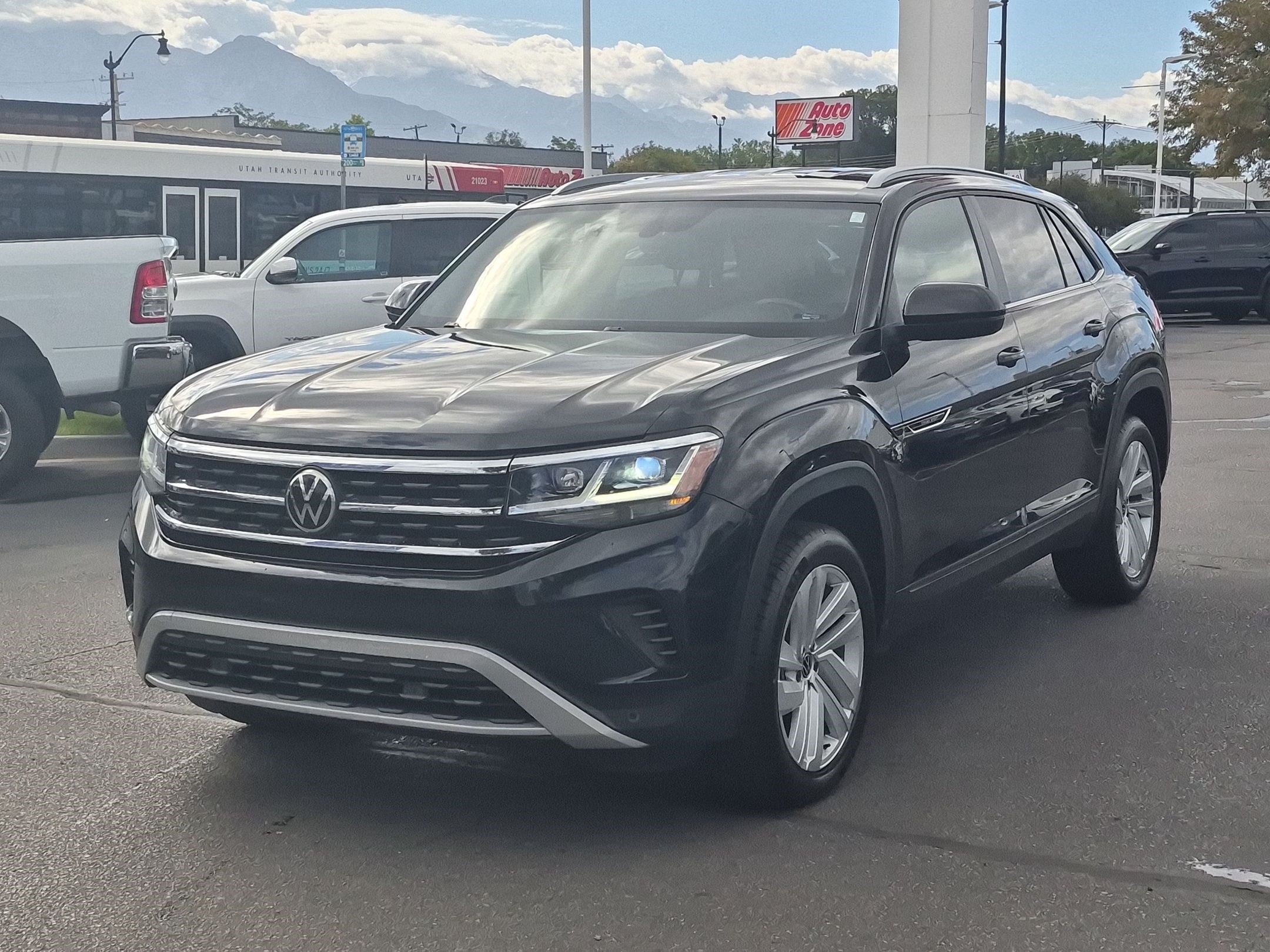 Used 2021 Volkswagen Atlas Cross Sport SE AWD/4WD image 10