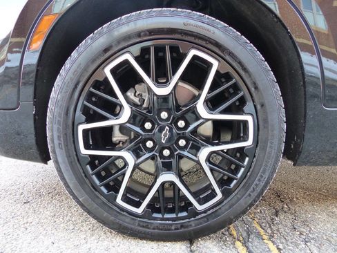 Used 2025 Chevrolet Blazer RS w/ Enhanced Convenience Package image 13