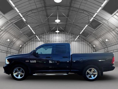 Used 2018 RAM 1500 Express w/ Express Value Package AWD/4WD image 6