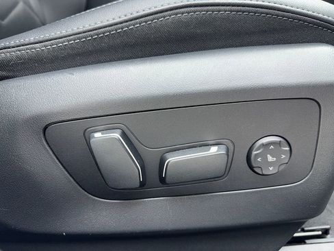 Used 2024 BMW 530i w/ Premium Package image 54