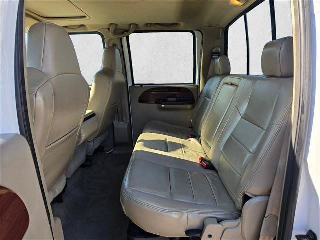 Used 2005 Ford F350 Lariat AWD/4WD image 16