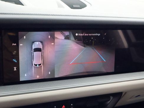 New 2026 Porsche Cayenne image 19