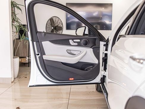 Used 2022 Mercedes-Benz E 450 4MATIC All-Terrain Wagon image 30