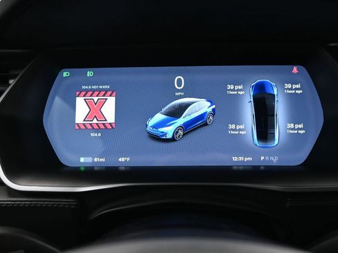 Used 2018 Tesla Model X 75D image 11