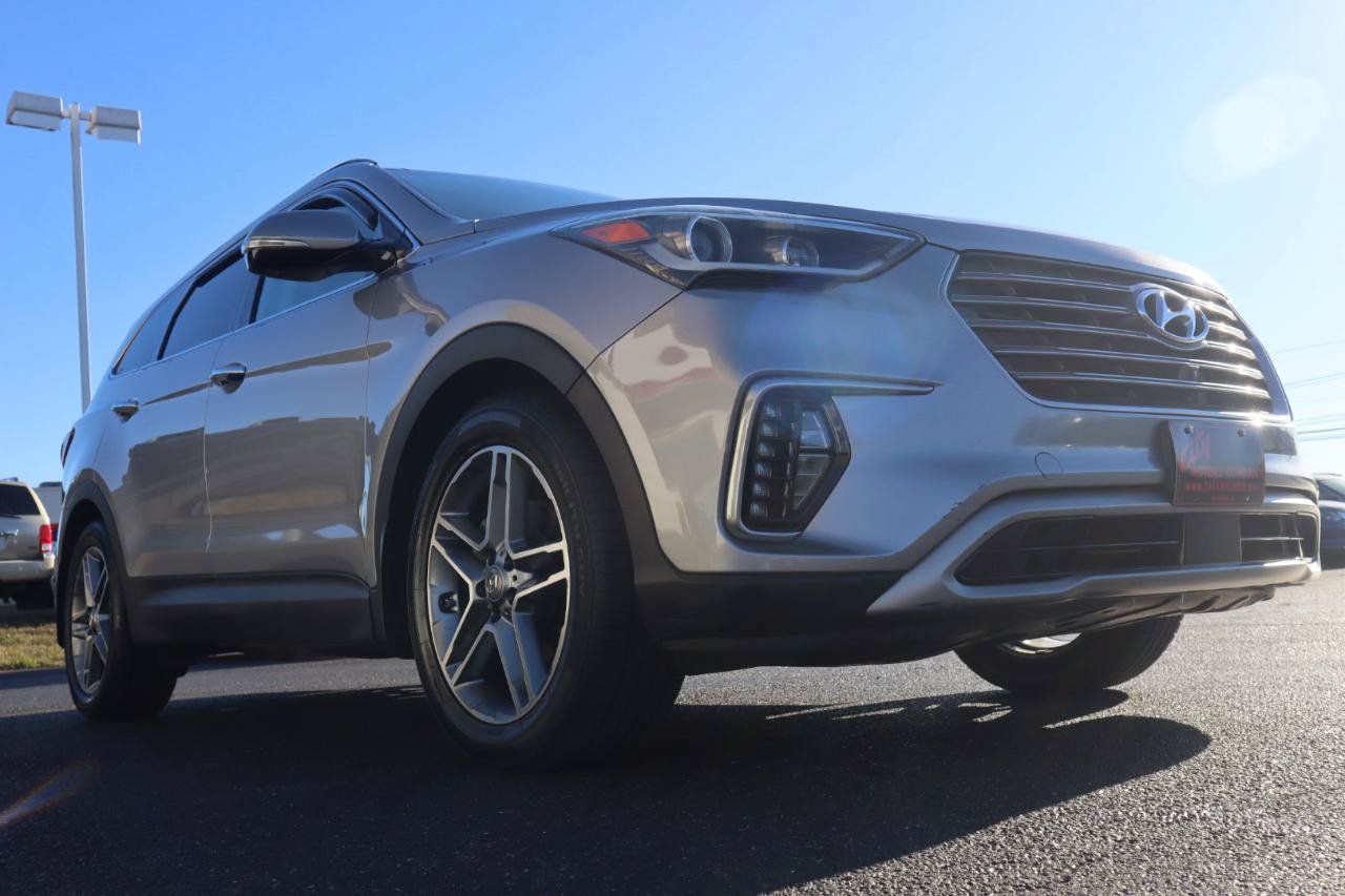 Used 2017 Hyundai Santa Fe AWD w/ SE Ultimate Tech Package 03 image 16
