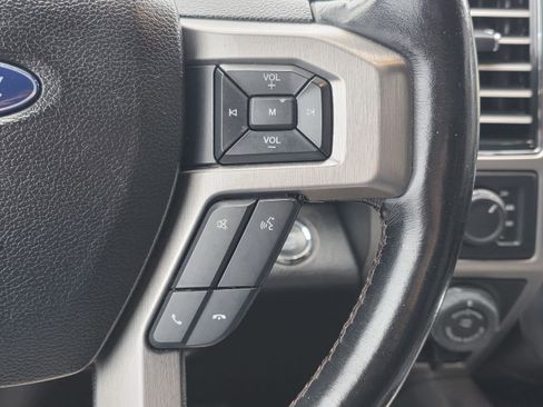 Used 2018 Ford F150 Platinum w/ Equipment Group 701A Luxury image 17