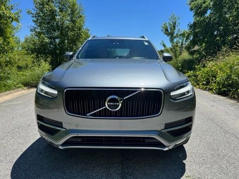 Used 2017 Volvo XC90 T6 Momentum w/ Vision Package AWD/4WD image 3