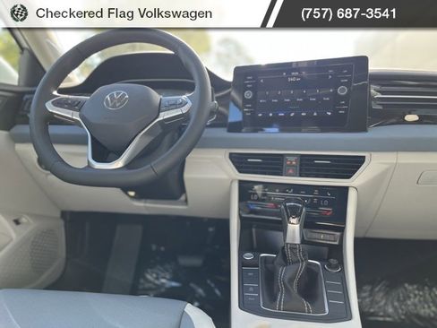 New 2026 Volkswagen Jetta SE image 5